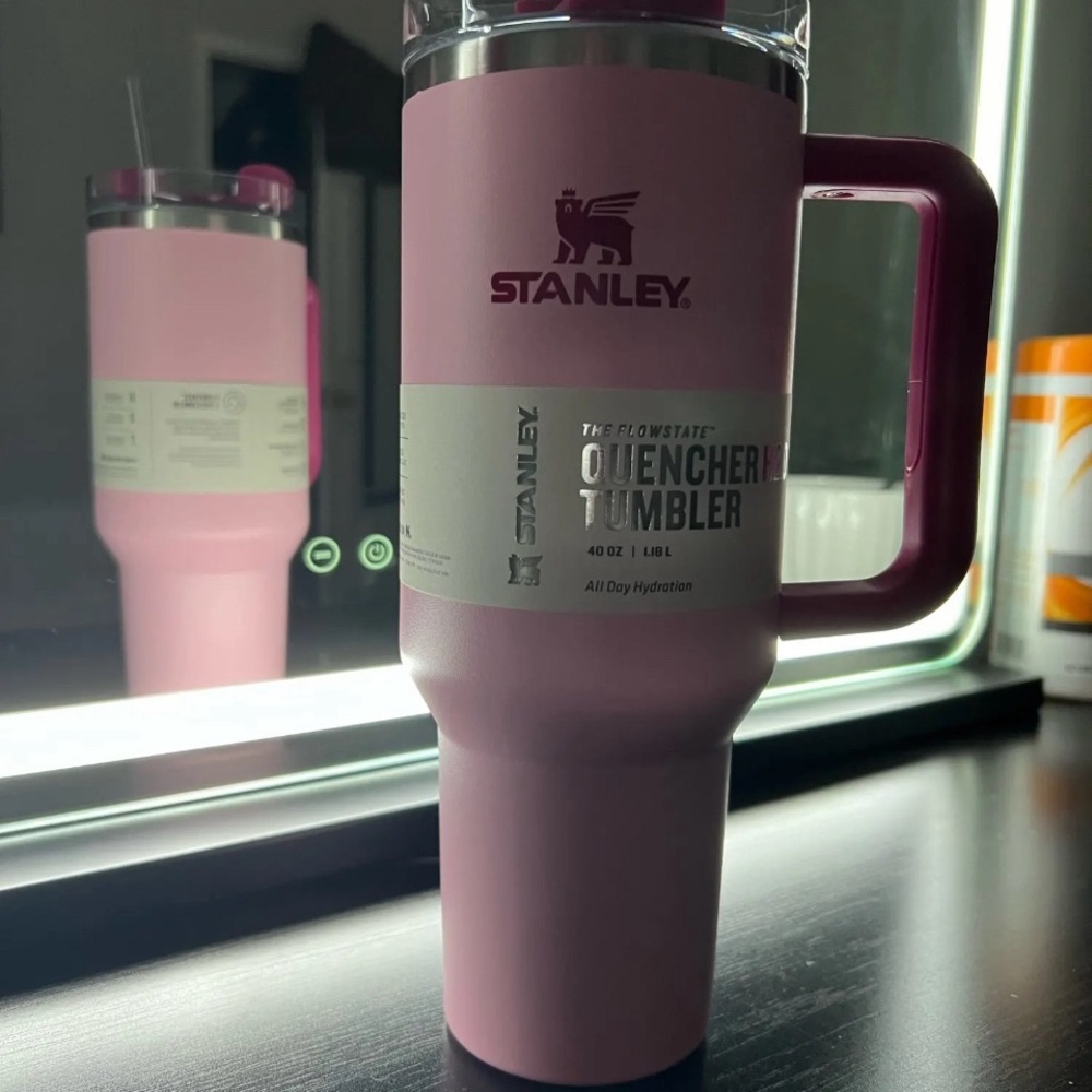 flamingo PINK Stanley cup 40oz